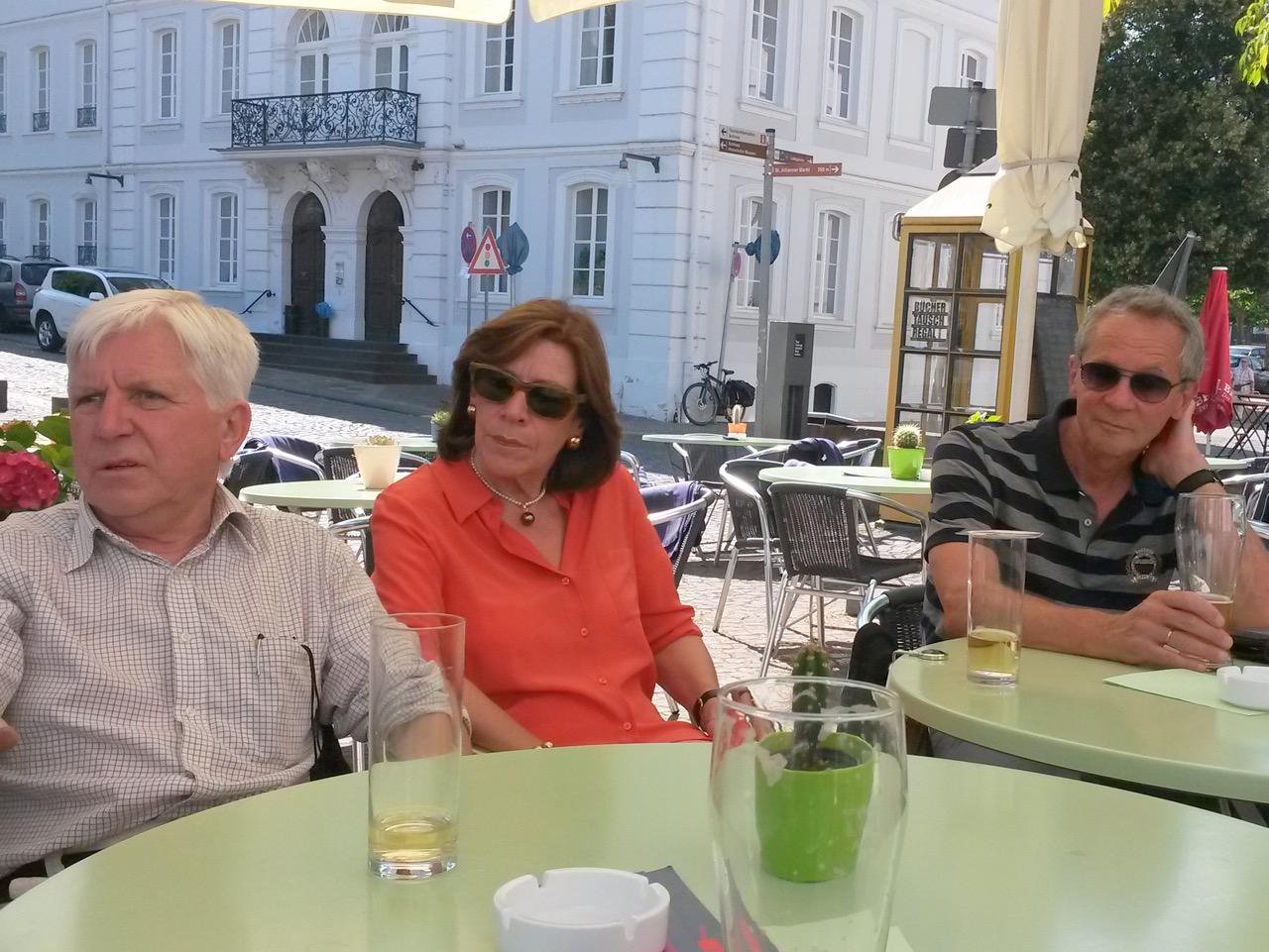 Treffen am Schlossplatz 11