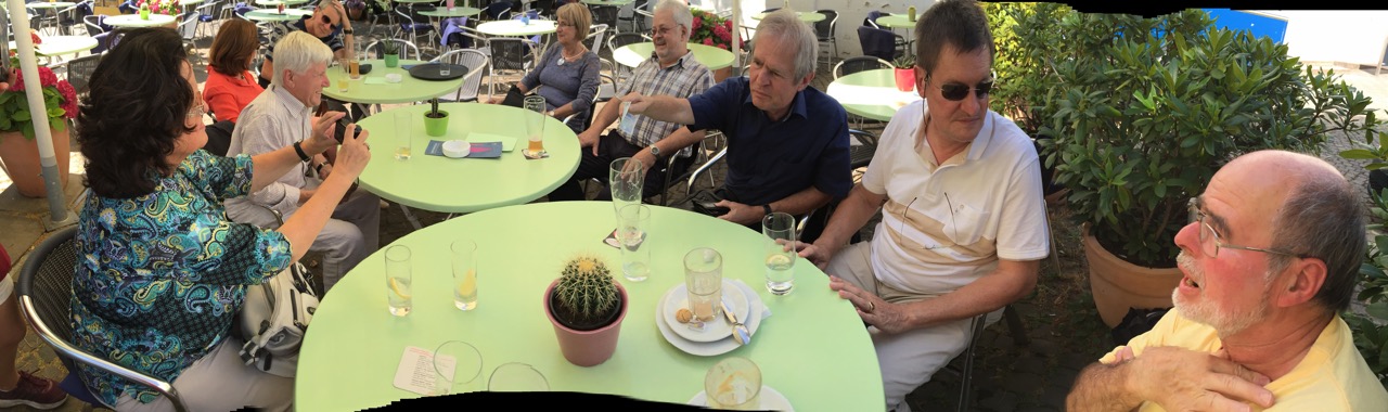 Treffen am Schlossplatz 13