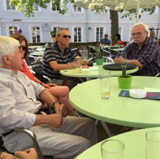 Treffen am Schlossplatz 16