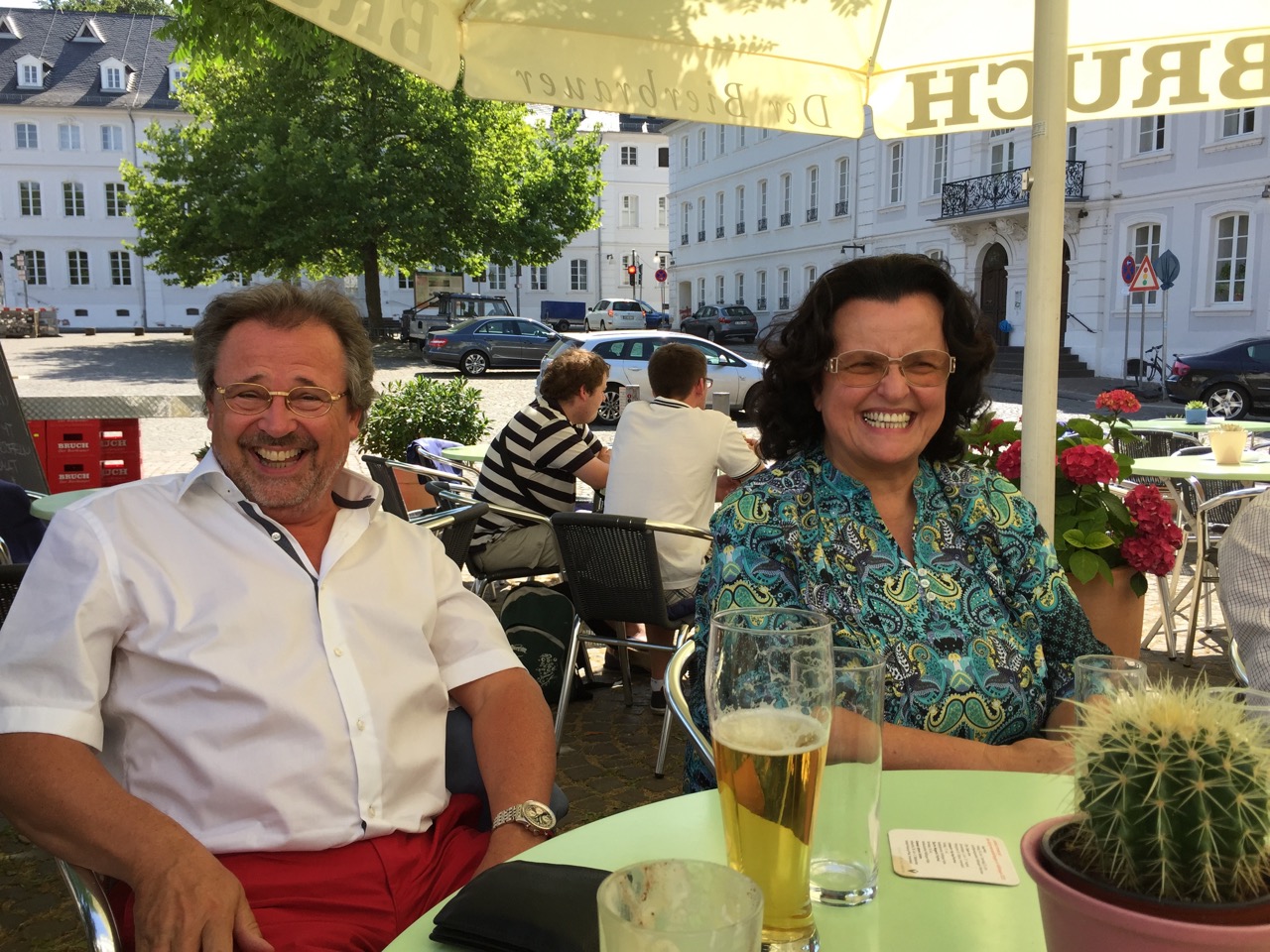 Treffen am Schlossplatz 23