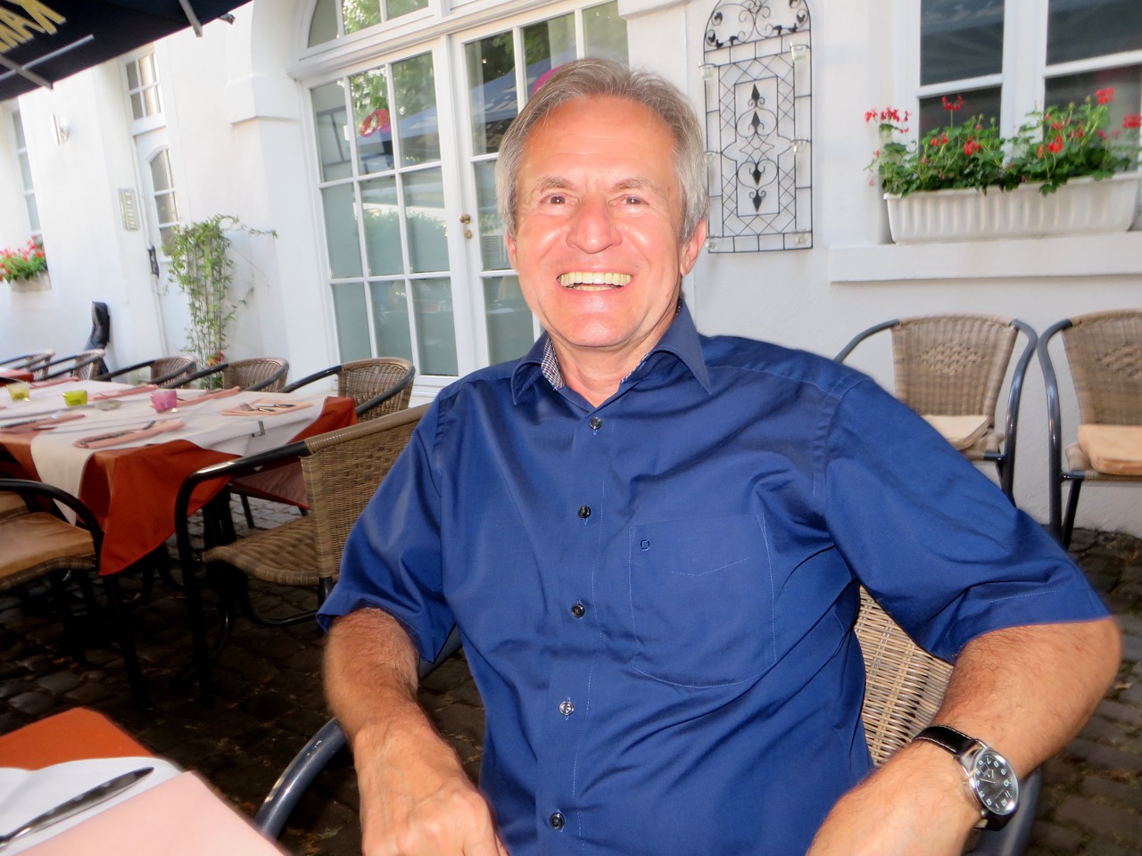 zufriedener Programmdirektor