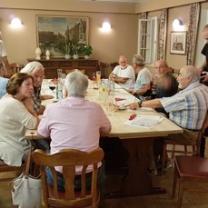 21.07.18 - 22.52.46 - Stiefelsaal Abendessen.jpg