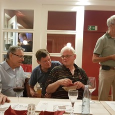 21.07.18 - 22.54.04 - Stiefelsaal Abendessen.jpg