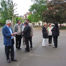 Treffen auf dem Schulhof
