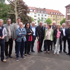 Gruppenbild mit Damen 2